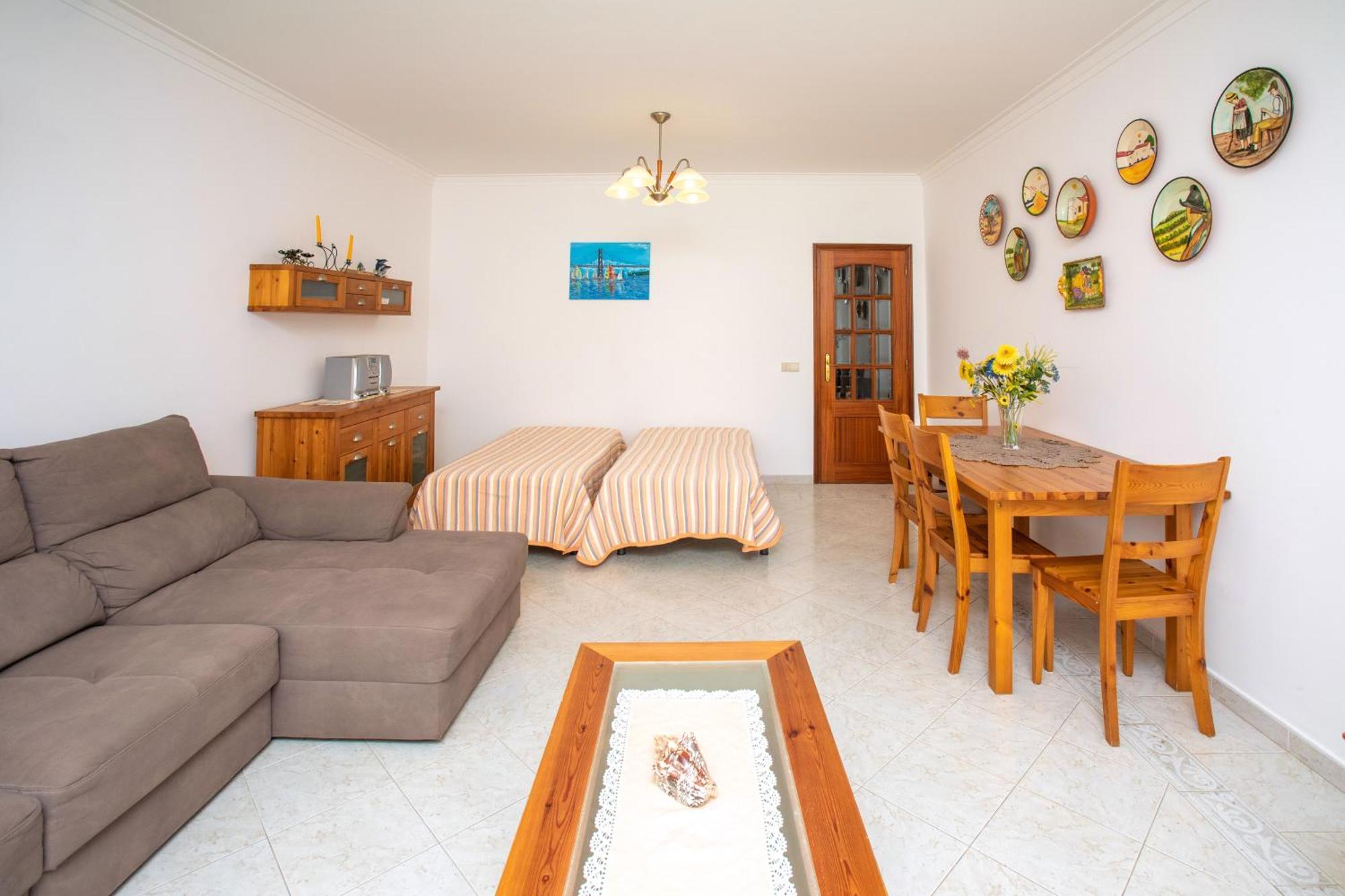 Os Apartamentos A Ramos Na Praia Da Gale Estao Inserido Em Condominio Com Piscina, Fica Apenas A 350 Metros Da Praia Da Gale - Apartamentos Com Ar Condicionado Tanto Nos Quartos Como Na Sala, Smart Tv Com Prime Video E Cozinha Completa Albufeira Exterior foto