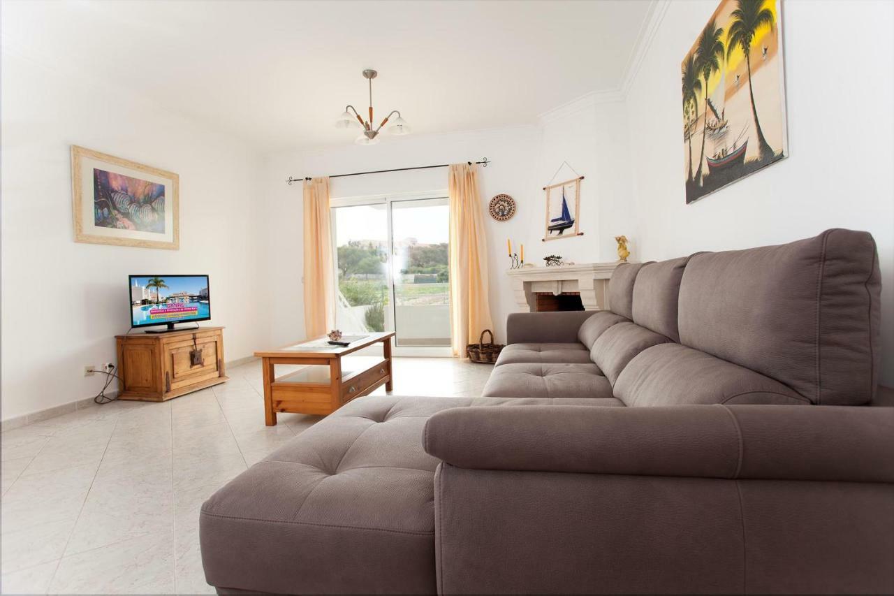 Os Apartamentos A Ramos Na Praia Da Gale Estao Inserido Em Condominio Com Piscina, Fica Apenas A 350 Metros Da Praia Da Gale - Apartamentos Com Ar Condicionado Tanto Nos Quartos Como Na Sala, Smart Tv Com Prime Video E Cozinha Completa Albufeira Exterior foto